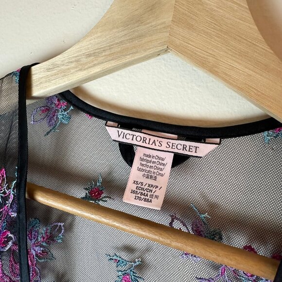Victoria's Secret Floral Embroidery Sheer Mesh Robe - Picture 3 of 4